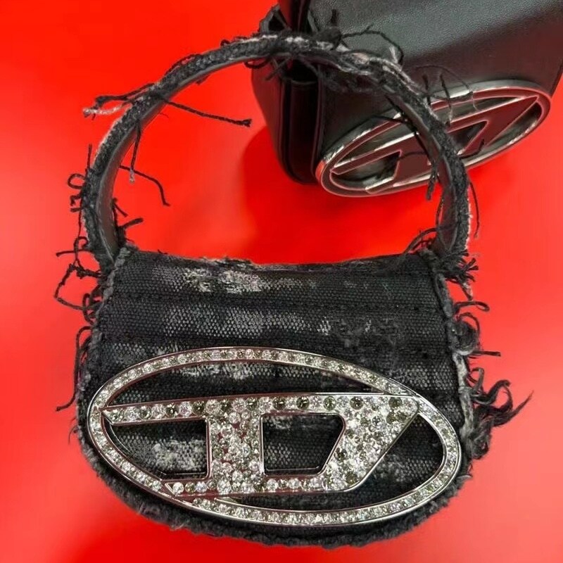 ITALY original Niche design 2023 diesel hot jingle cowhide bag new fluorescent single shoulder crossbody handheld small square bag for women