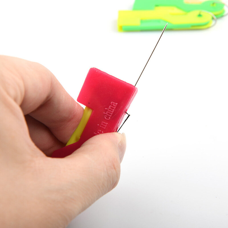 yurongfx2pcs Plastic Automatic Easy Needle Threader Elderly Use Threader Sewing Sewing Machines Needle Device Tools Wire Stitch Insert