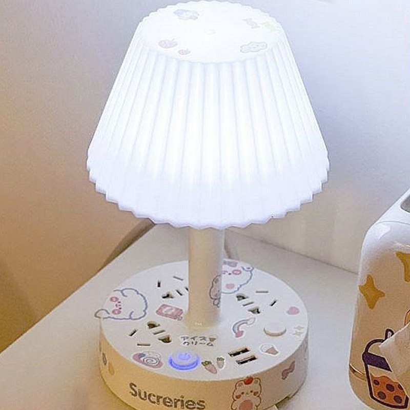 【สินค้าสปอต】หรี่แสงได้ โคมไฟตั้งโต๊ะ โคมไฟ led โคมไฟหัวเตียง โคมไฟตั้งโต๊ะทำงาน/แสงอบอุ่นพร้อมช่องเสียบ USB