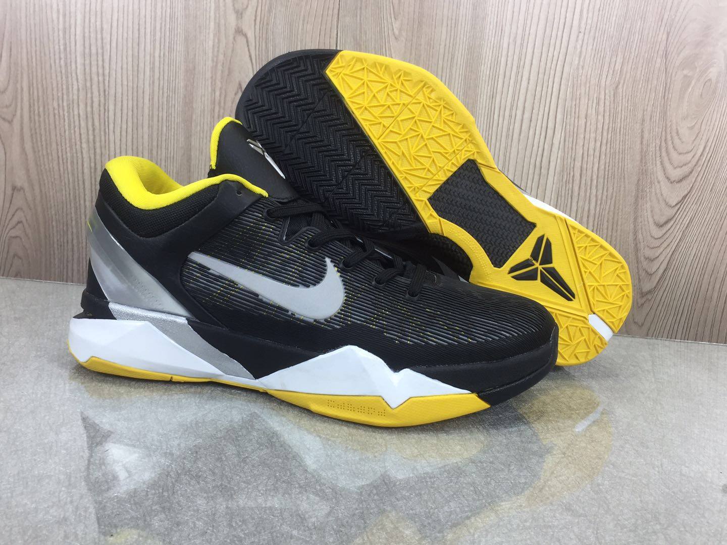 Kobe Shoes 7 - Best Price in Singapore 
