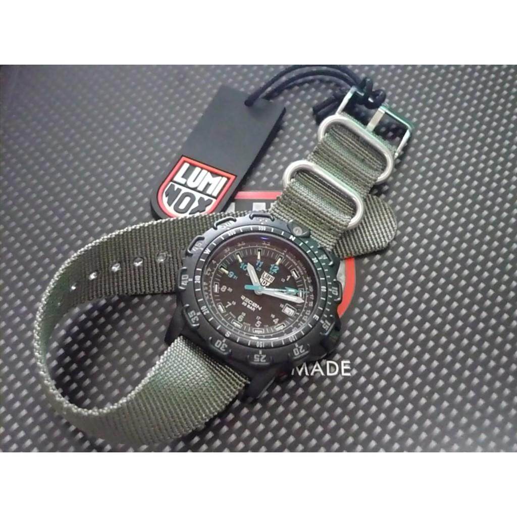 Luminox 8823Km