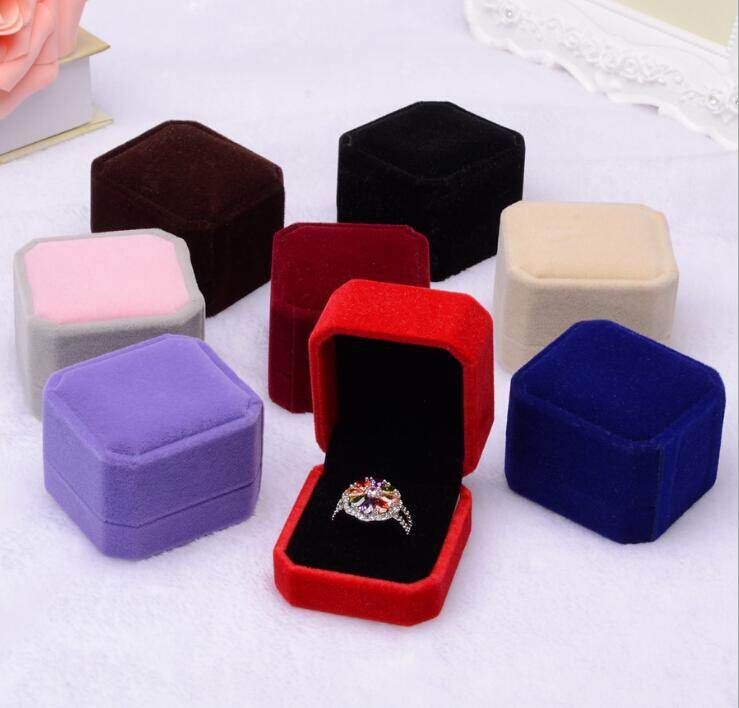 1Pcs Square Fashion Velvet Engagement Wedding Earrings Ring Box Jewelry Pendant Jewelry Box Gift Box