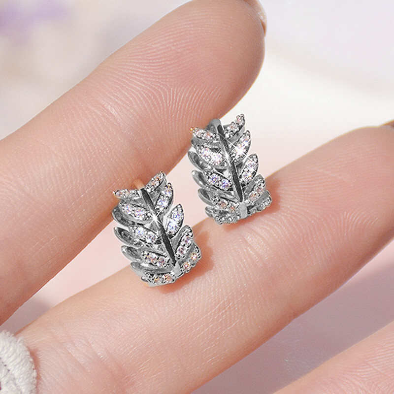 Huitan Delicate Leaf Ear Ring with Shiny CZ for Women Silver Color/Gold Color Fashion Hoop Earrings Fancy Girl Gift 2023 Jewelry