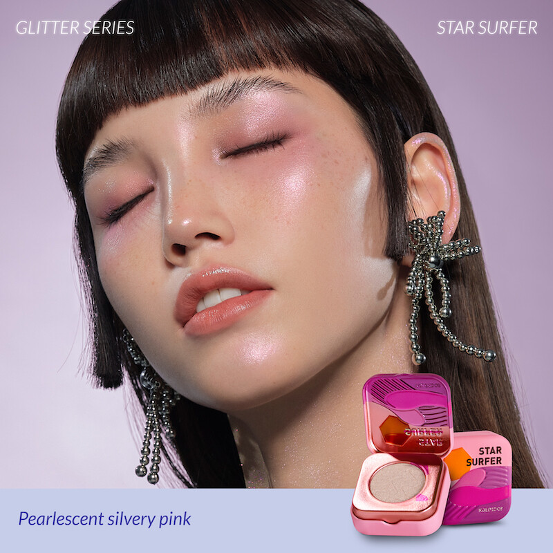 Phấn bắt sáng Kaleidos, The Space Age Highlighter Color-Shifting