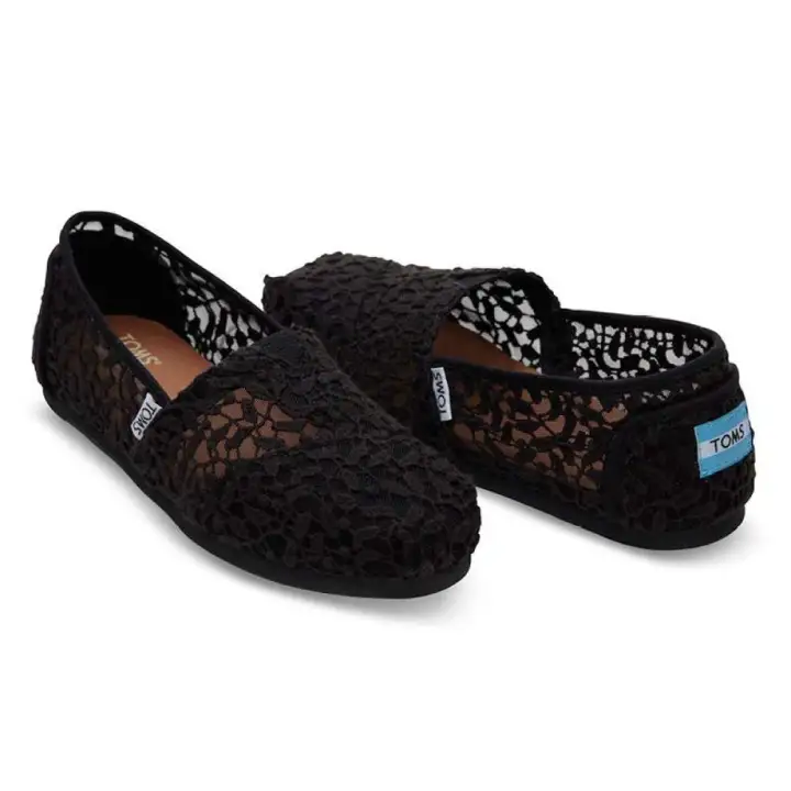 black lace toms