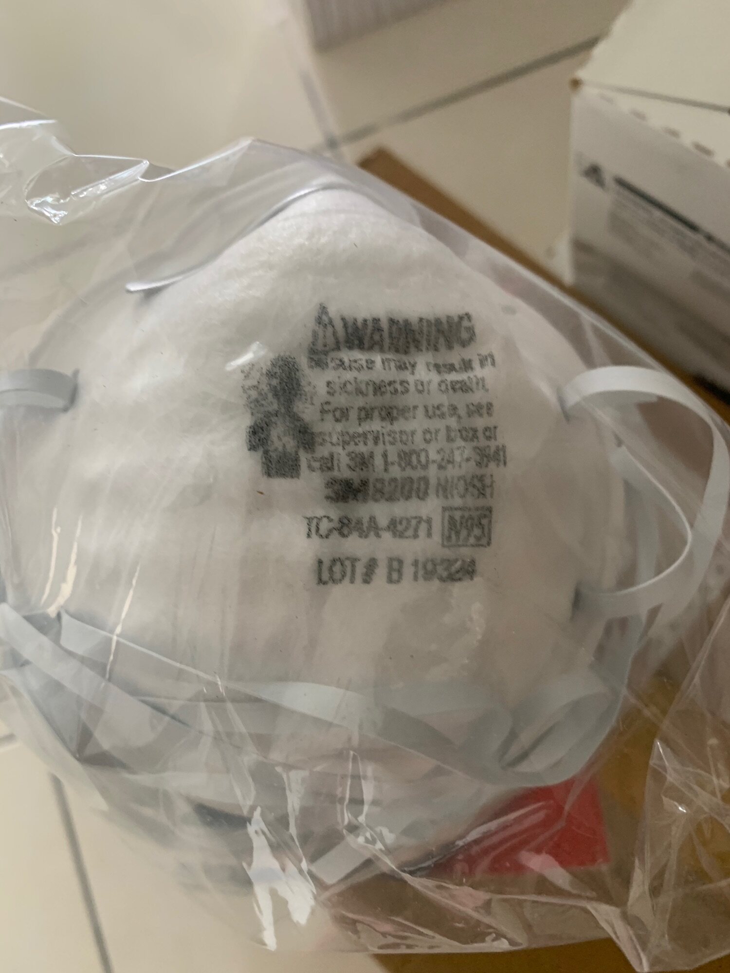 3M N95 8210 / 8200 FACE MASKS RESPIRATOR Lazada