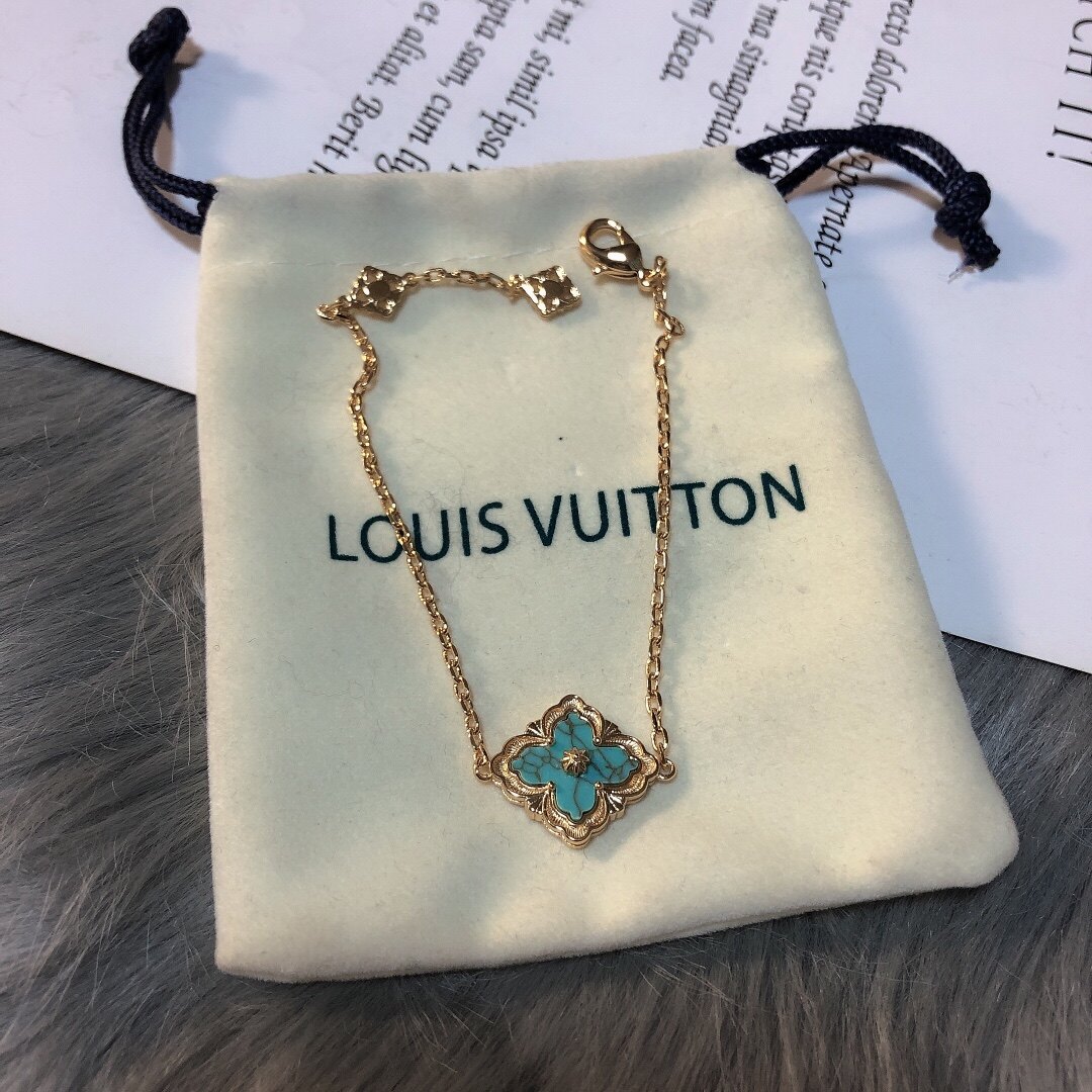 louis vuitton four leaf clover bracelet