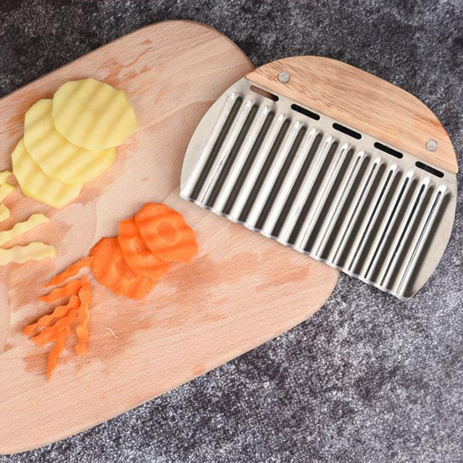 Terylin Potato Chip Cutter Corrugated Sharp Blade Rustproof Food Grade Comfortable Grip Crinkle Cutter Ergonomic Handle Wavy French Fries Potato Cutter for Kitchen French Fries Cutter