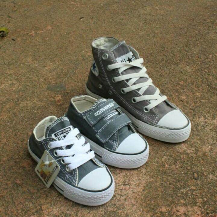 sepatu converse grey