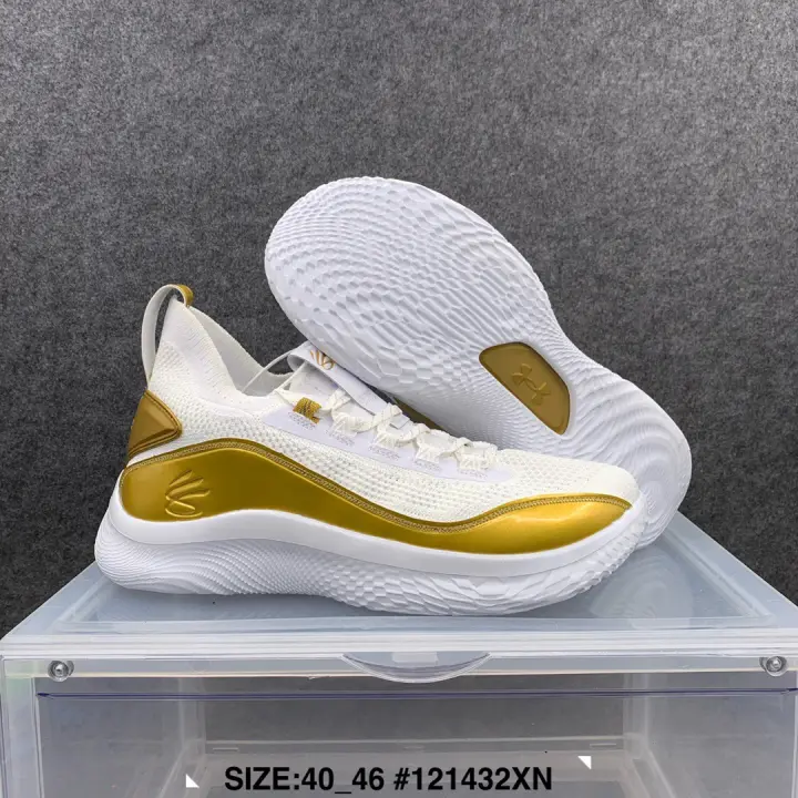 white and gold curry 8