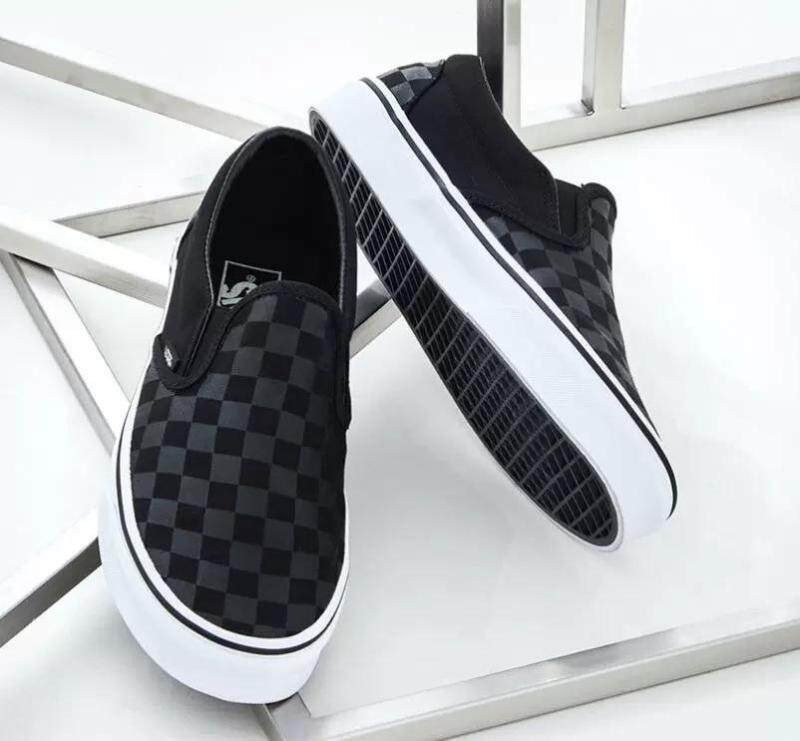 vans slip on black grey