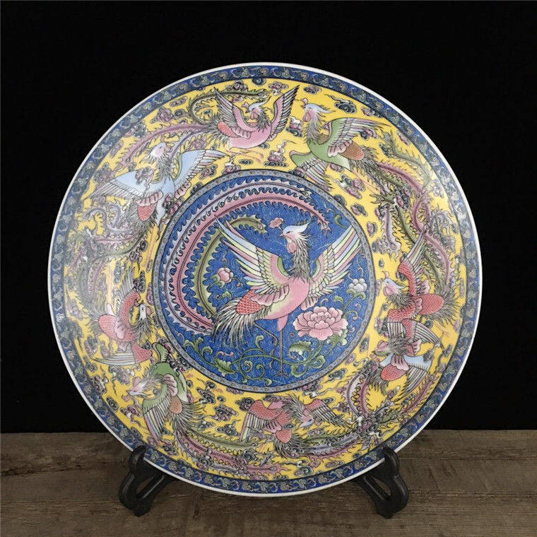 26CM Ceramic Plate Ornaments Antique Collectible Porcelain Home Decorations Living Room Creative Crafts TV Cabinet Home Decoration Housewarming Gift