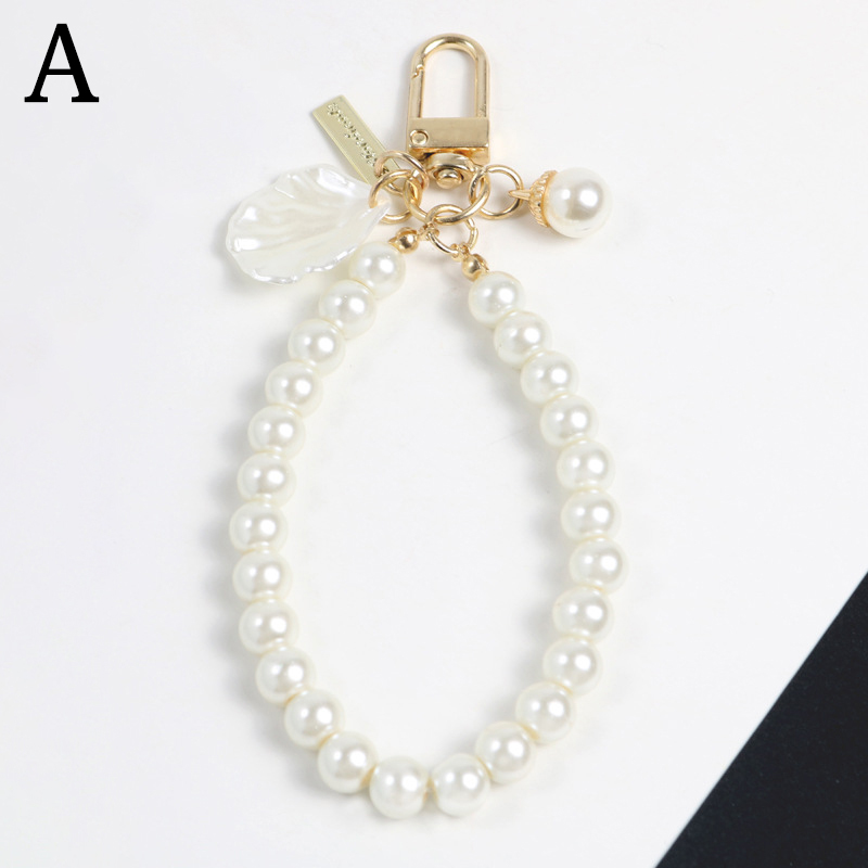 BANCHEN 1PC Car key chain Pearl chain Key chain Pearl Pendant Women Key Chains Fashion Exquisite Handbag Accessorie Handbag Key chain