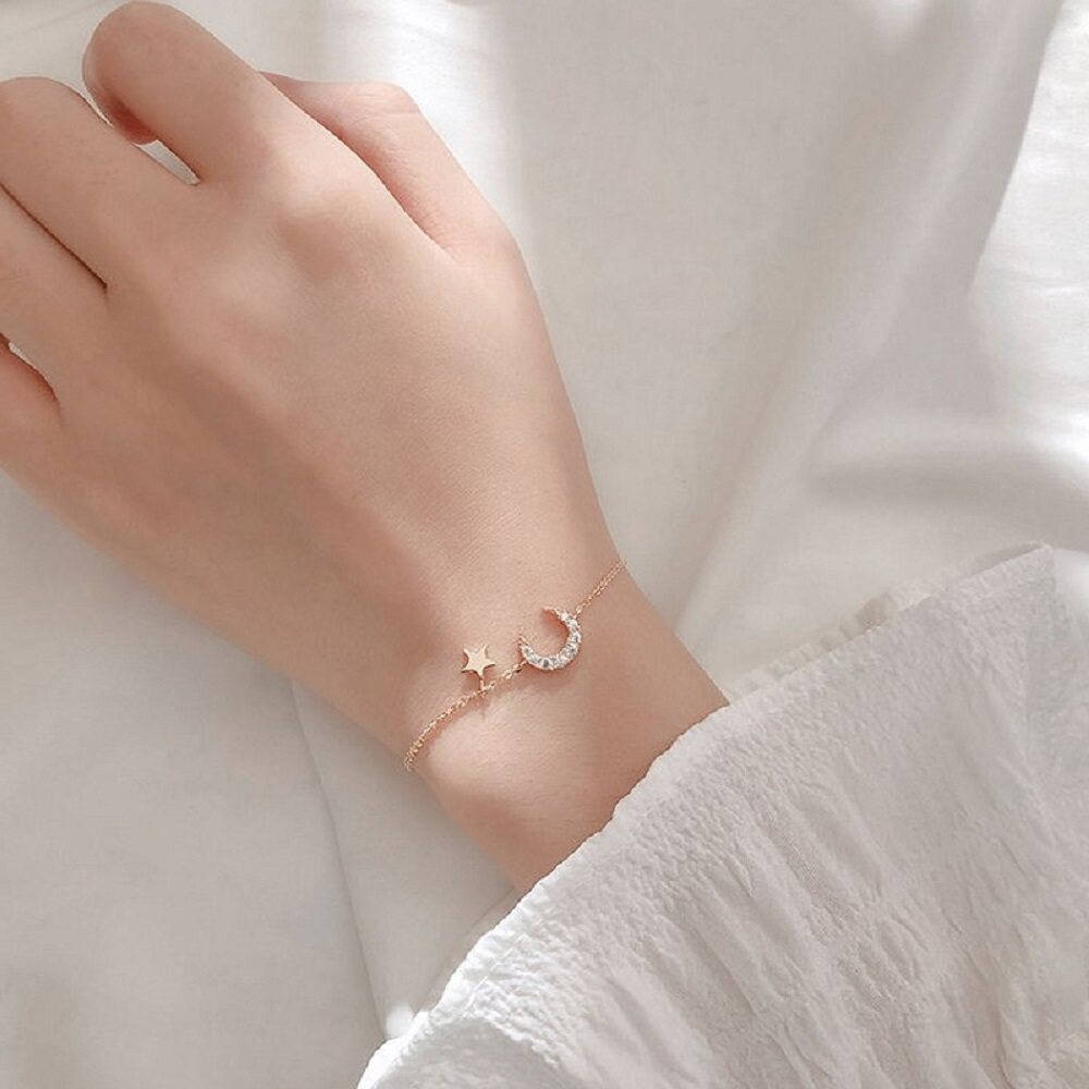 กำไลข้อมือคริสตัลสไตล์โบโฮสำหรับผู้หญิง,กำไลข้อมือพระจันทร์จี้ดาวสำหรับผู้หญิงหรูหราใหม่