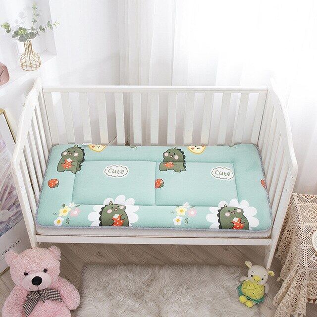 ที่นอน Cot 120X60ฤดูหนาวเด็ก Crib ผ้าคลุมฟูก Pad เด็กทารกชายหญิงเด็กวัยหัดเดินการ์ตูนเด็กชุดเครื่องนอนเครื่องนอนขนแกะ