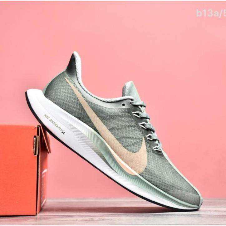 Nike Zoom Pegasus 35 Turbo Moonshot 35 Generasi Berjalan