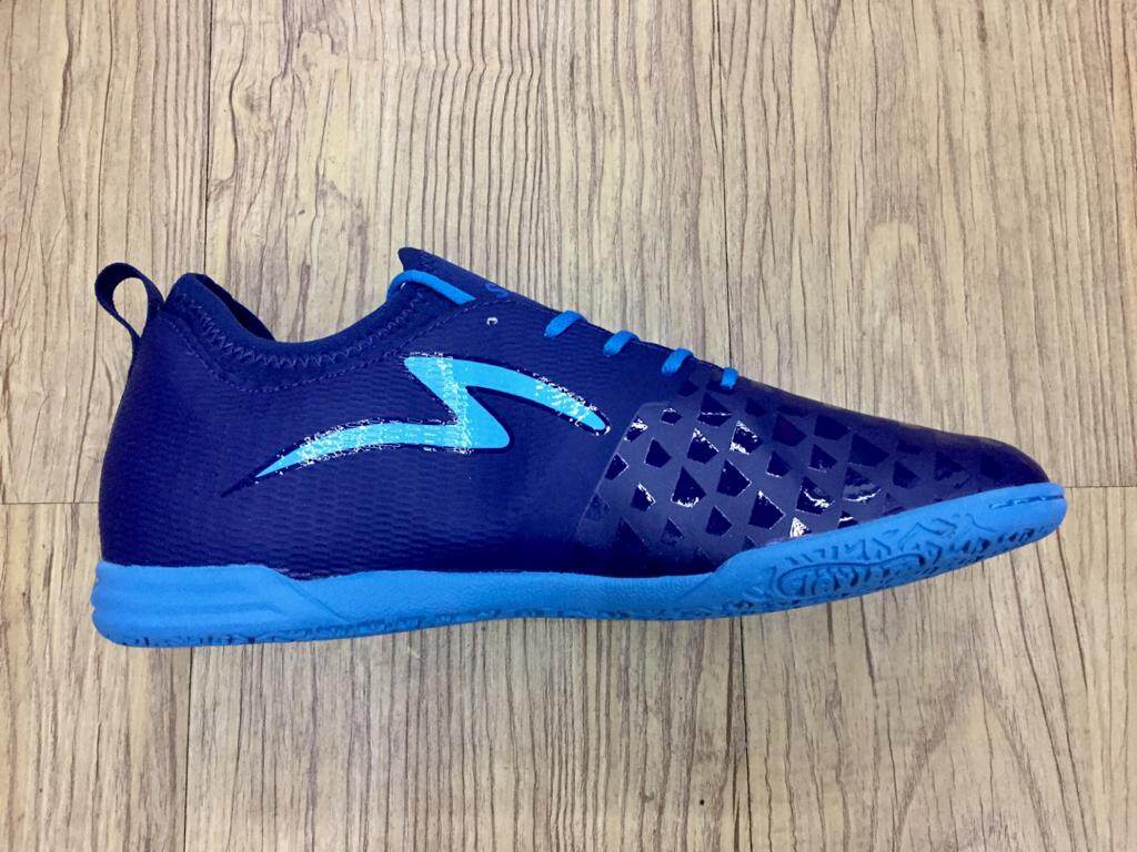 specs futsal shoes