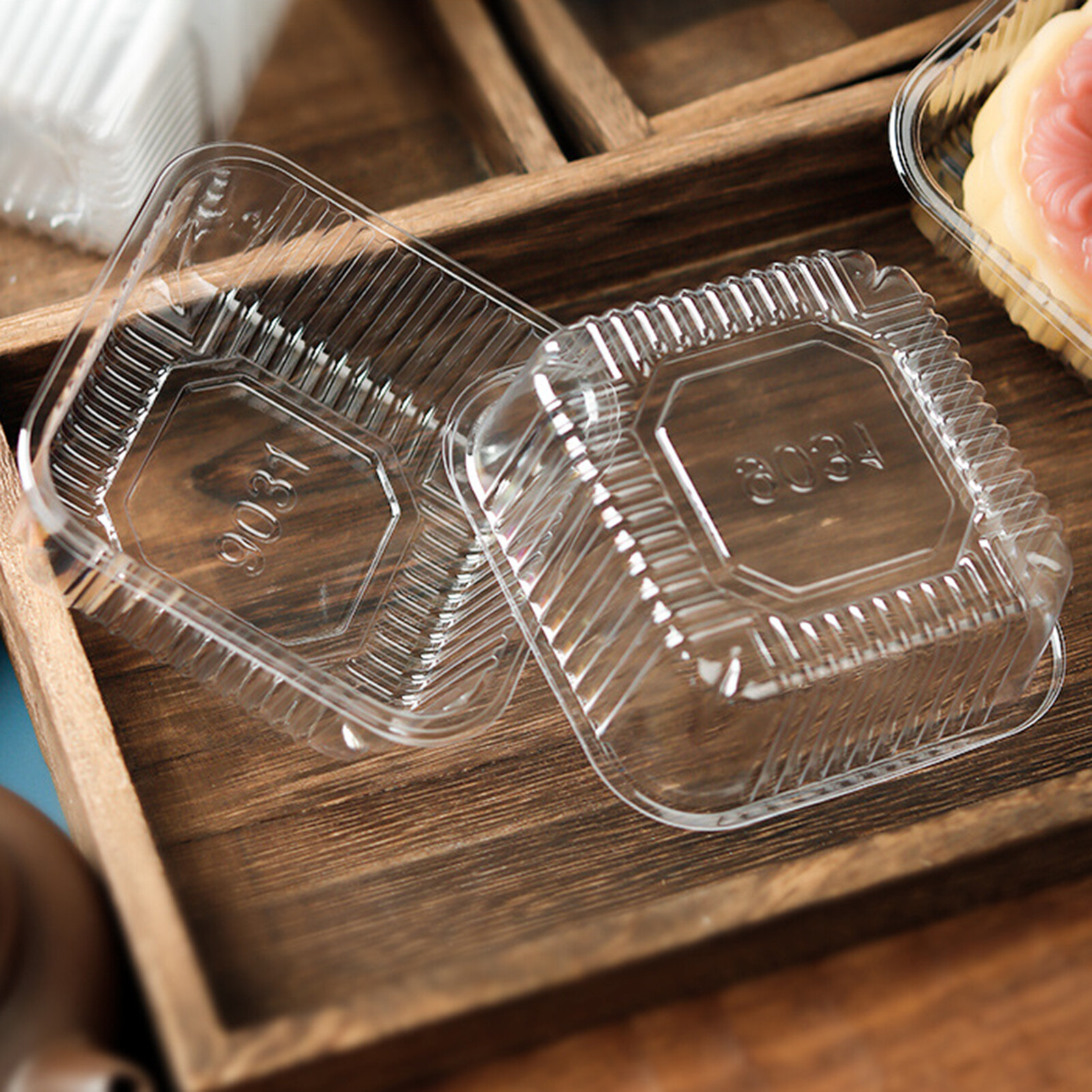 Mandari 100 PCs different sizes cake pan for mooncake food Pan waterproof thickened mooncake packaging box cake container various sizes cake pan supplies