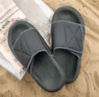 kanye west new flip flops