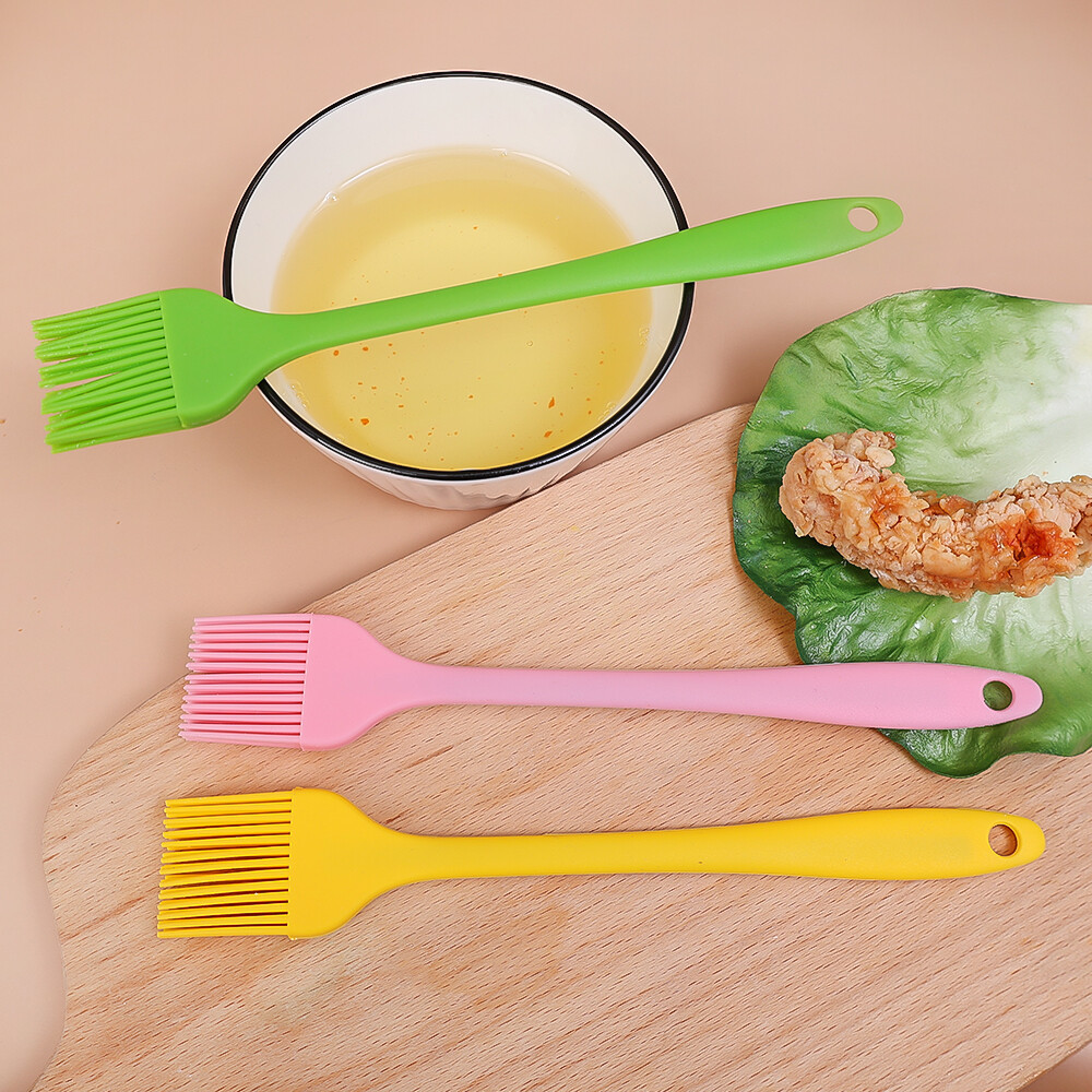 Silicone Baking Brush Resist High Temperature Pastry Brush Bakeware Cook BBQ Basting Brush Baking Oil Brush Berus Masak Random Color