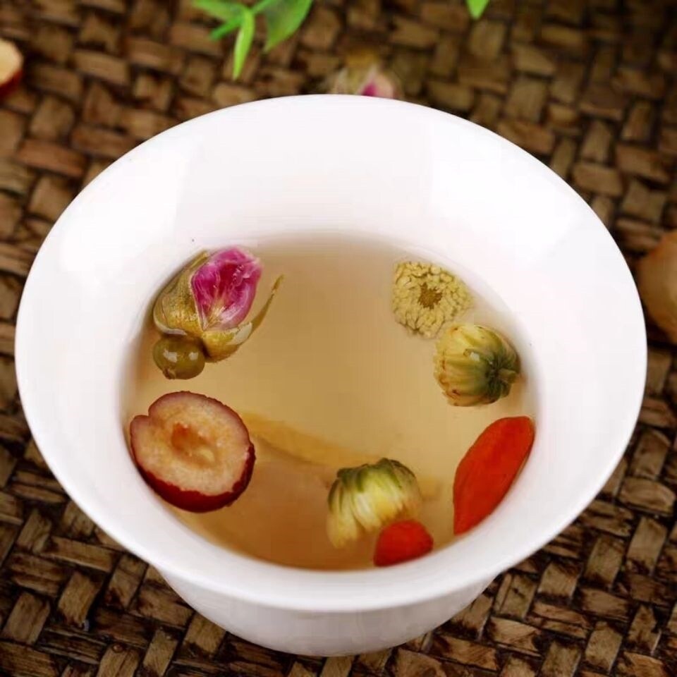 Thịt Nhãn Wolfberry Gừng Vụn Hoa Cúc Hoa Hồng Và Chà Là Đỏ