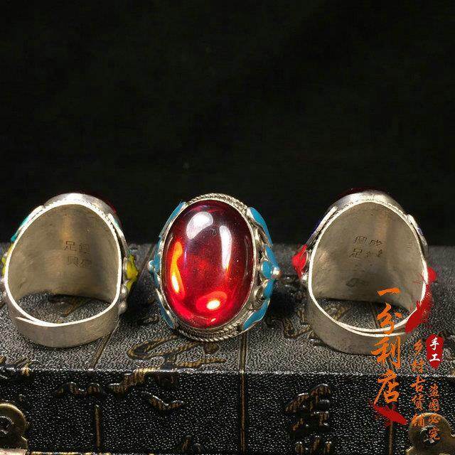 Antique collection Qing Dynasty red egg face ring support ring face old silver inlaid Open Silver Ring full silver wrench