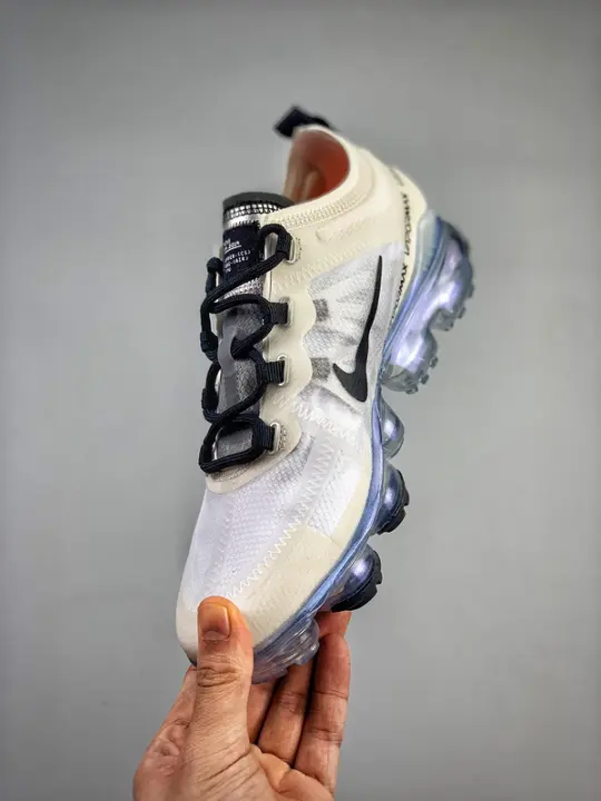 indoor golf shoes