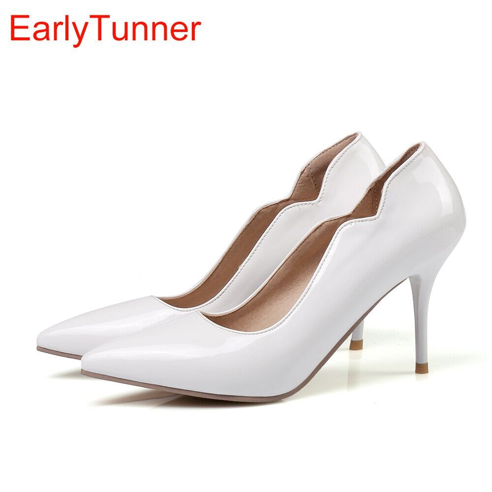 white pumps size 10