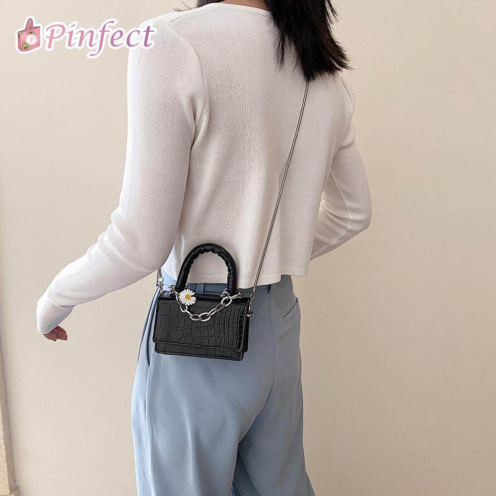 [Pinfect] Fashion Lady Retro Alligator Pattern PU Leather Shoulder Bag Women Handbag Daisy Flower Decor Pastel Color Chain Purse Mini Solid Color Messenger Crossbody Totes Bag