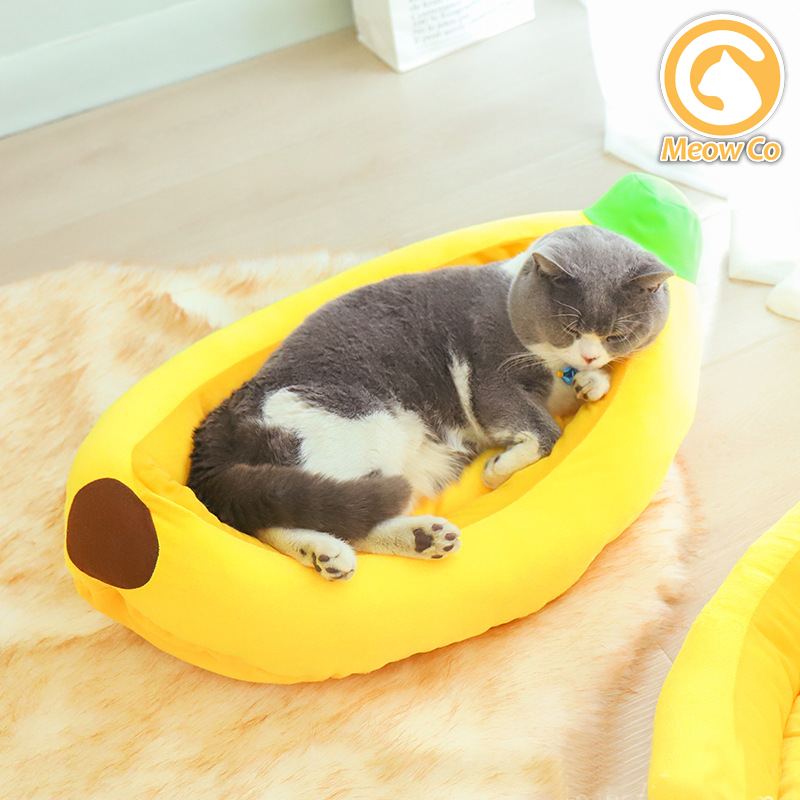 Cat Banana Peel Bed | atelier-yuwa.ciao.jp