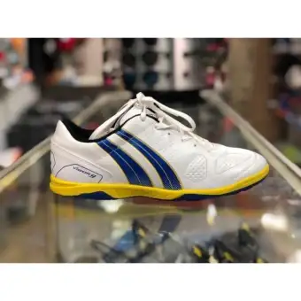 pan futsal shoes