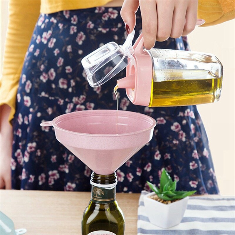 Wheat Straw Funnel Kitchen Oil Soy Sauce Vinegar Transferring Funnel Tool Practical Household Inverted Oil Funnels Gadget