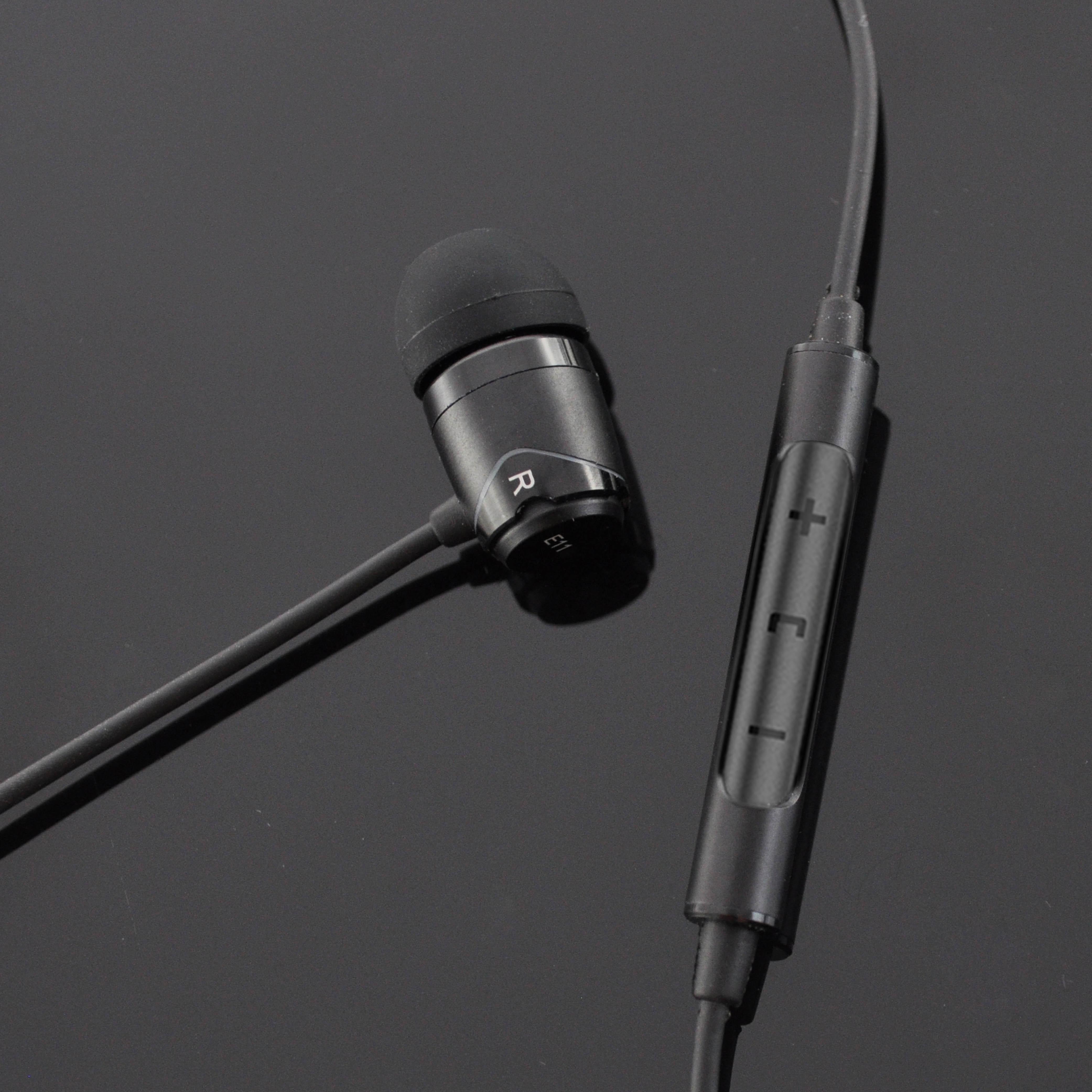 Tai nghe SoundMagic E11C