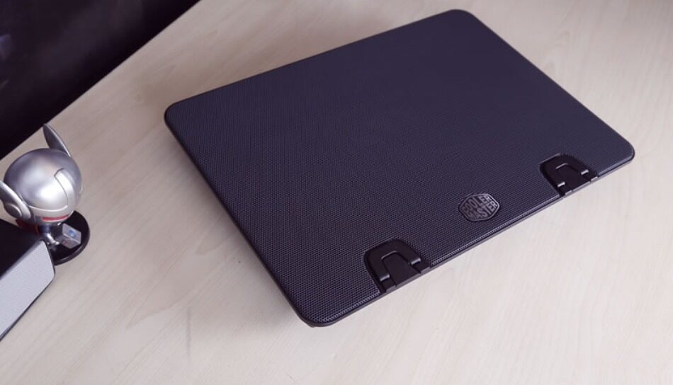 cooler master ergostand iv