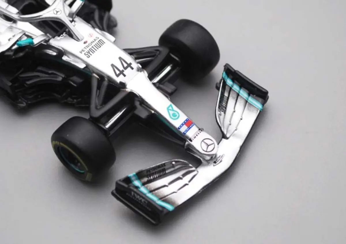 bburago mercedes w10